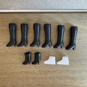 Stylish Black and White Doll Boots Set‎